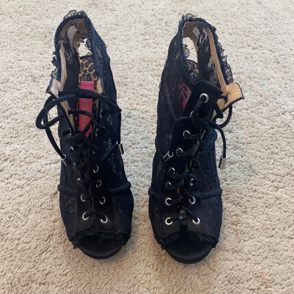 Betsey Johnson lace heel